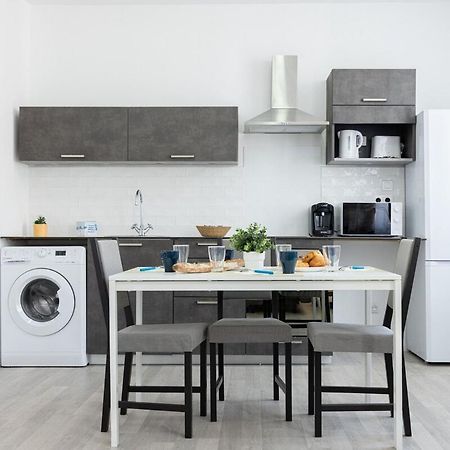 Le 29 - Emplacement Ideal Pour Ce T2 Epernay Exterior photo